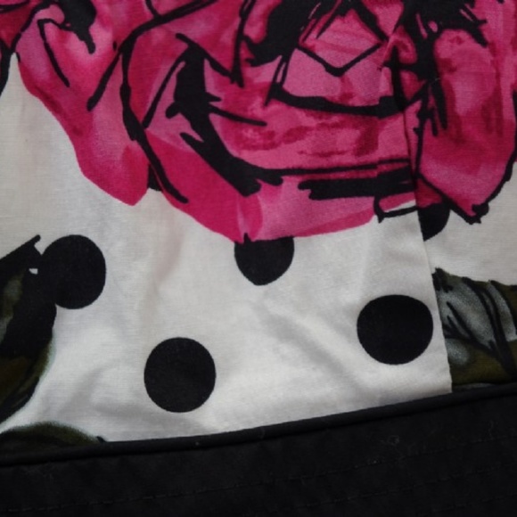 NWT City Triangles Floral Dress - Picture 4 of 7